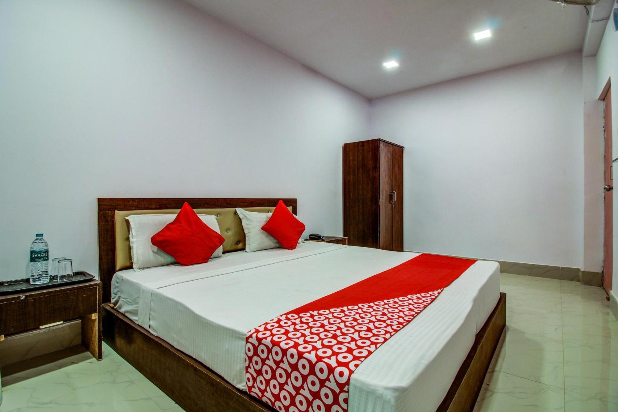 Oyo Flagship Spc & Span Hotel Jamshedpur Bagian luar foto
